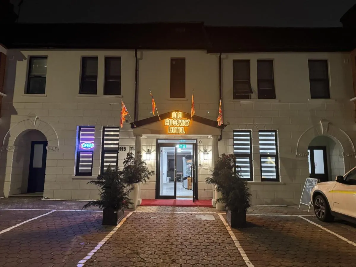 Image 3 of Old Ridgeway Hotel