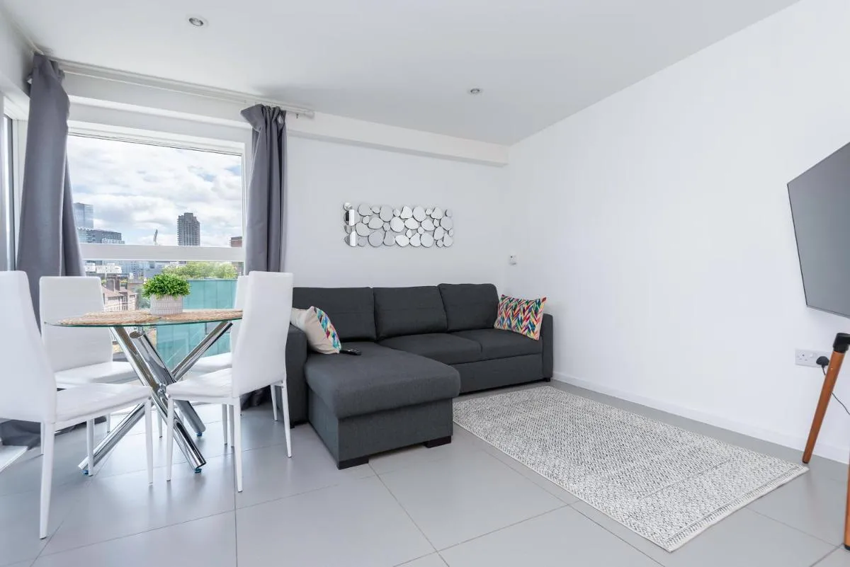 Image 5 of Old Street Gem – Modern Apartment