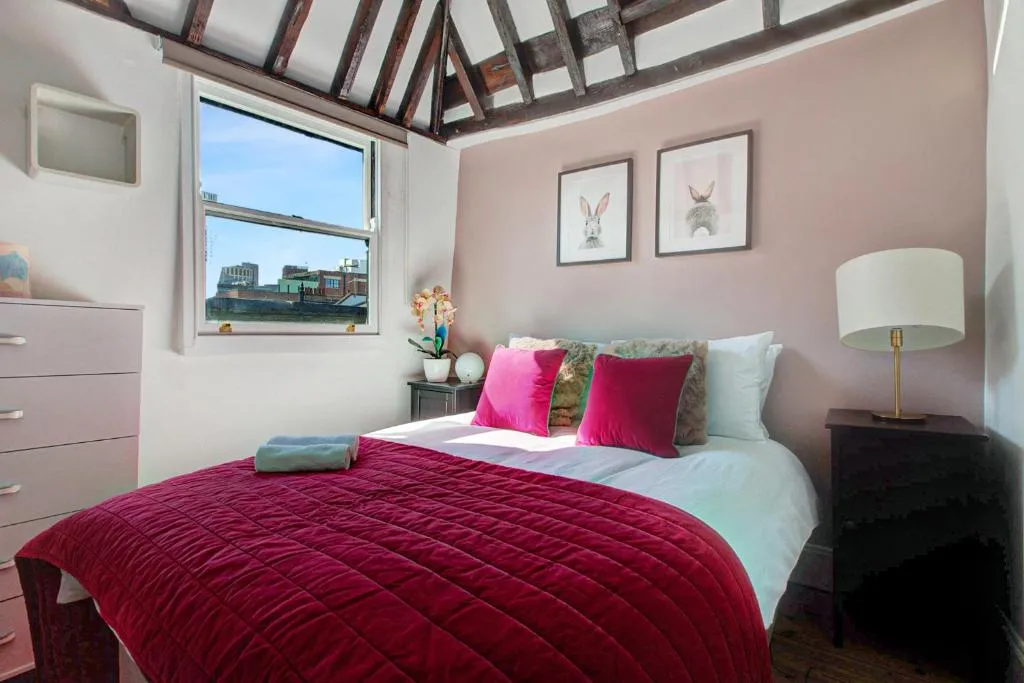 Old street Iconic Warehouse style 4 Bedroom 2 bath House Prime Central London Location