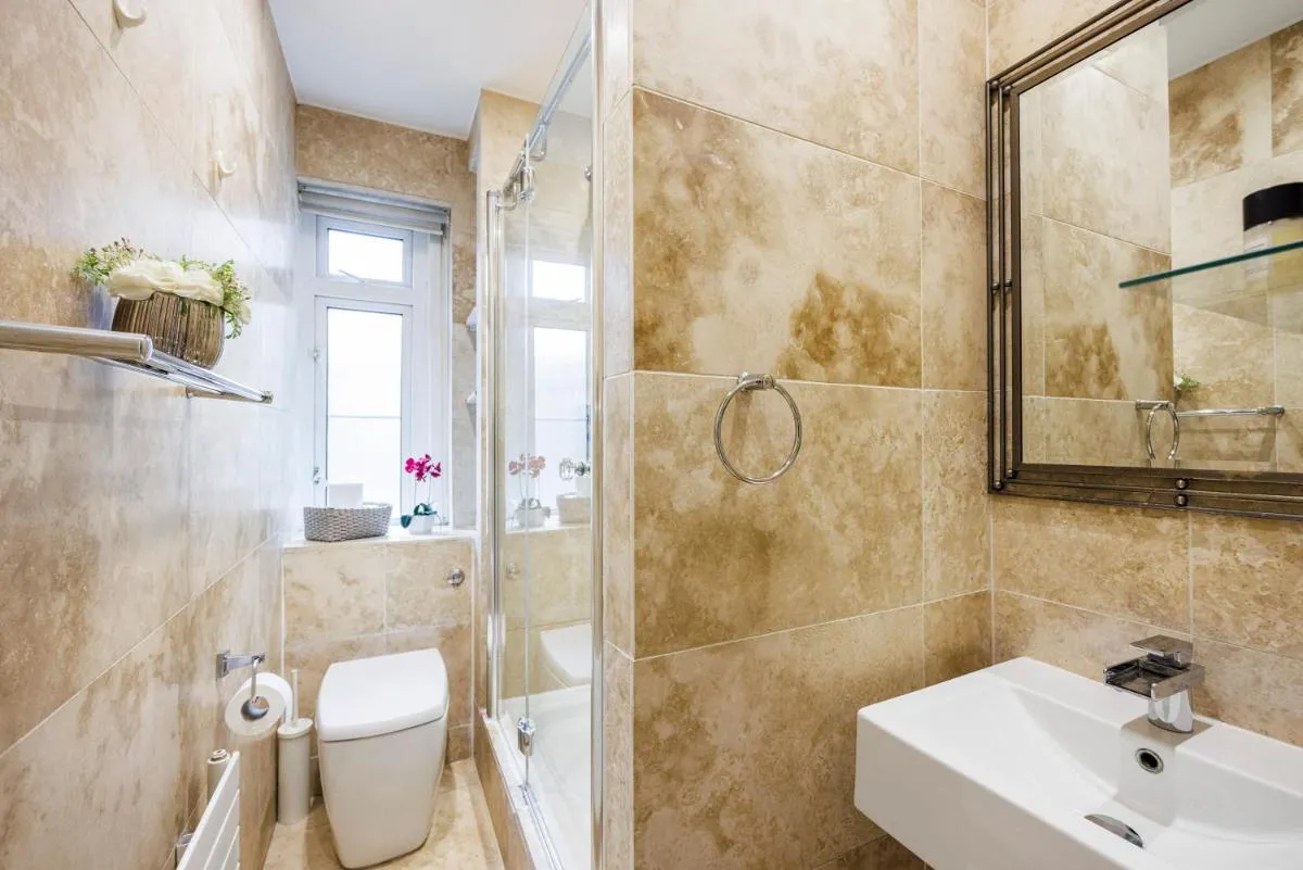 Image 3 of One Bedroom Near Russell Square