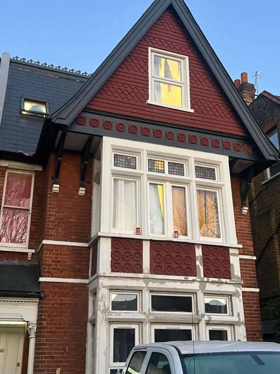 Image 5 of Outstanding Studio Flat in West Ealing