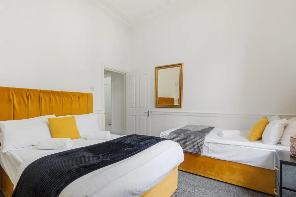 Image 5 of Oxford Street 1 Bedroom Shopping Retreat! 3GC