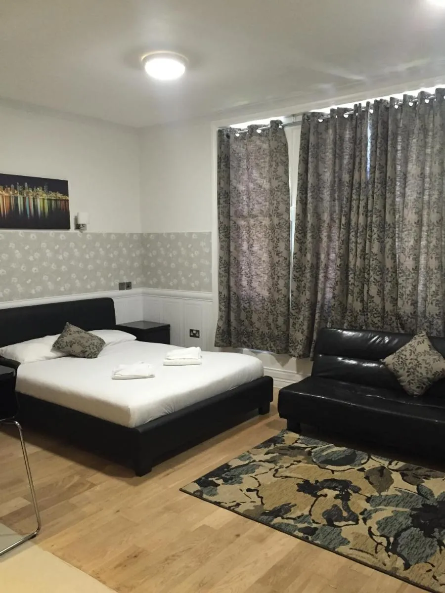 Image 4 of Paddington Apartments
