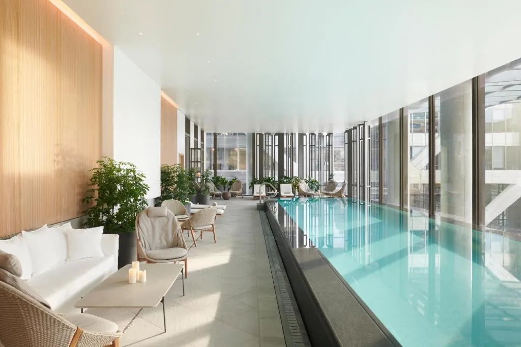 Image 1 of Pan Pacific London