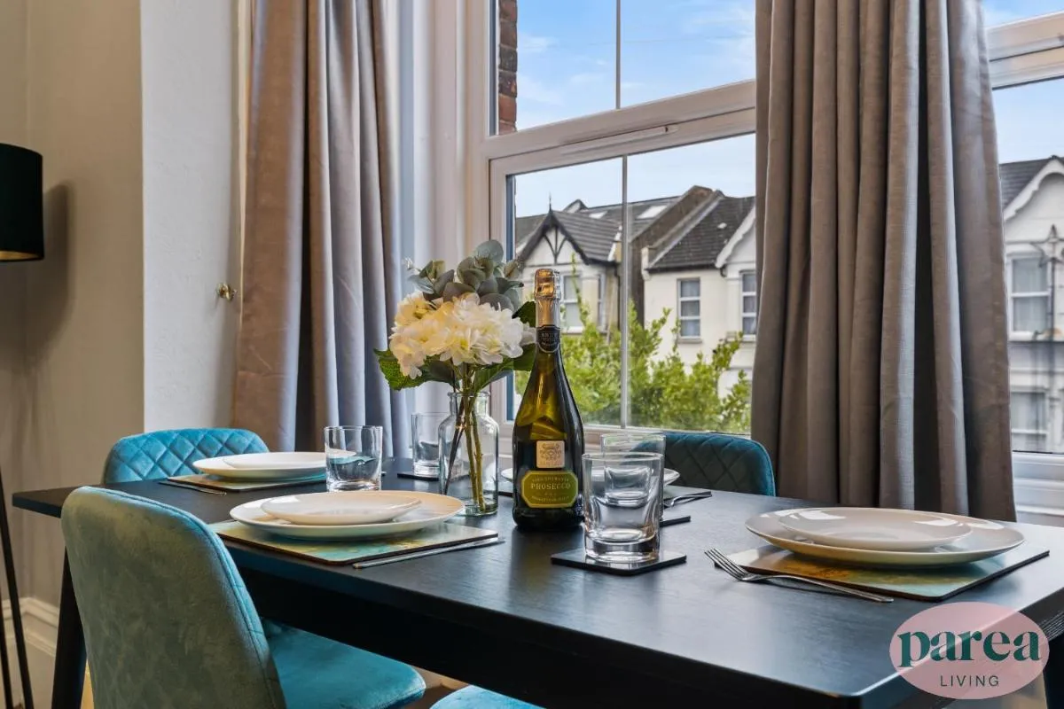 Image 2 of Parea Living – Leytonstone, 2-Bedroom Serviced Apartment, Free Parking, Remote Working