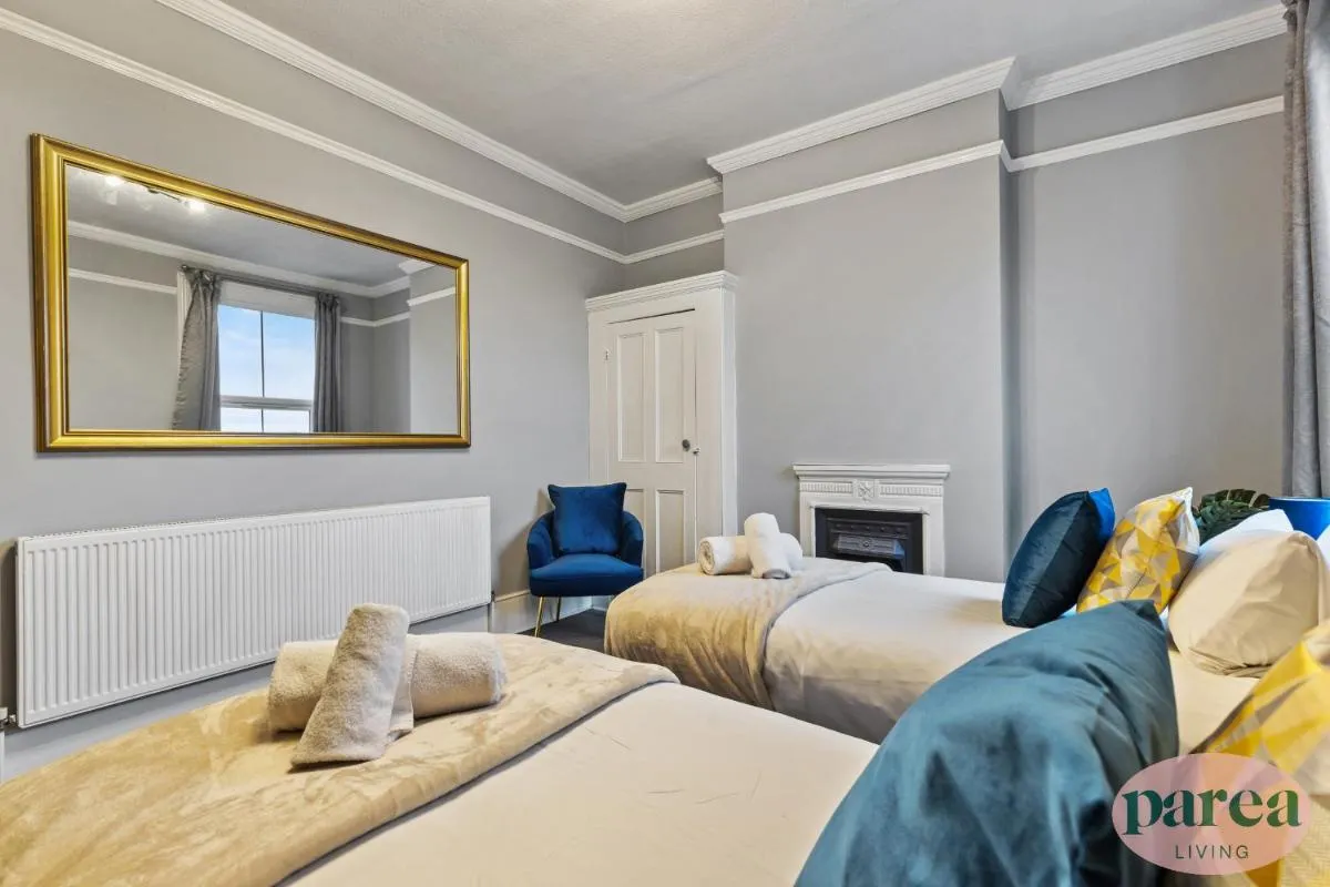 Image 4 of Parea Living – Leytonstone, 2-Bedroom Serviced Apartment, Free Parking, Remote Working