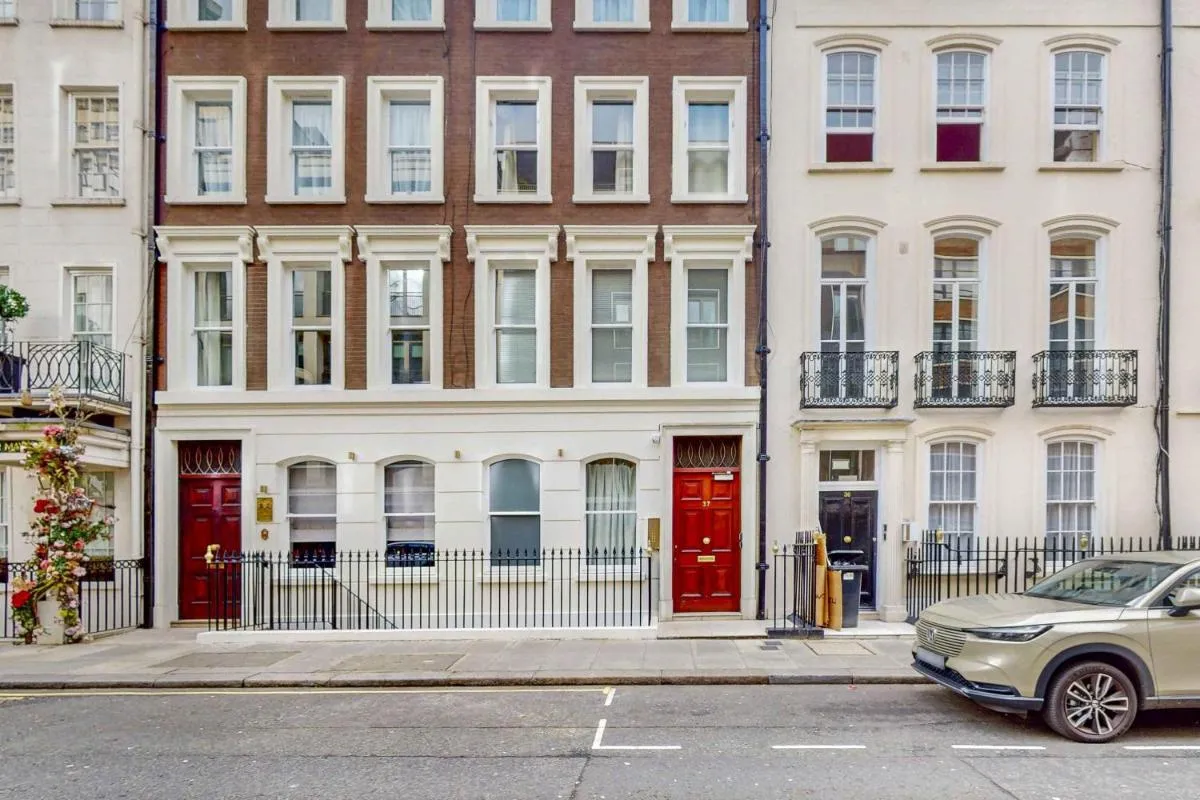 Image 4 of Park Lane Apartments Mayfair Collection