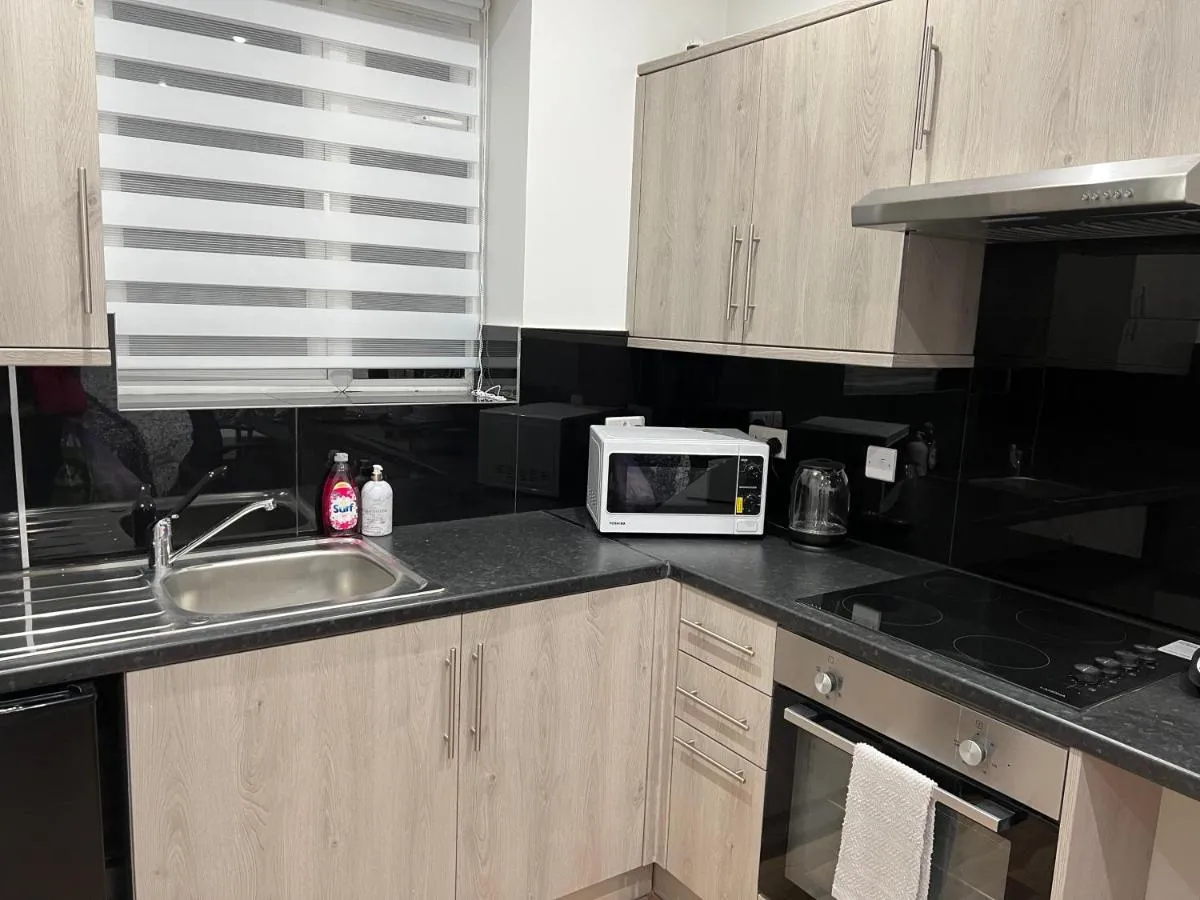 Image 4 of Park View Serviced Apartment – Next to Northolt Tube Station – Near Central London & Wembley