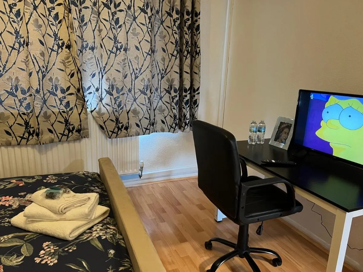 Image 5 of Park View Serviced Apartment – Next to Northolt Tube Station – Near Central London & Wembley