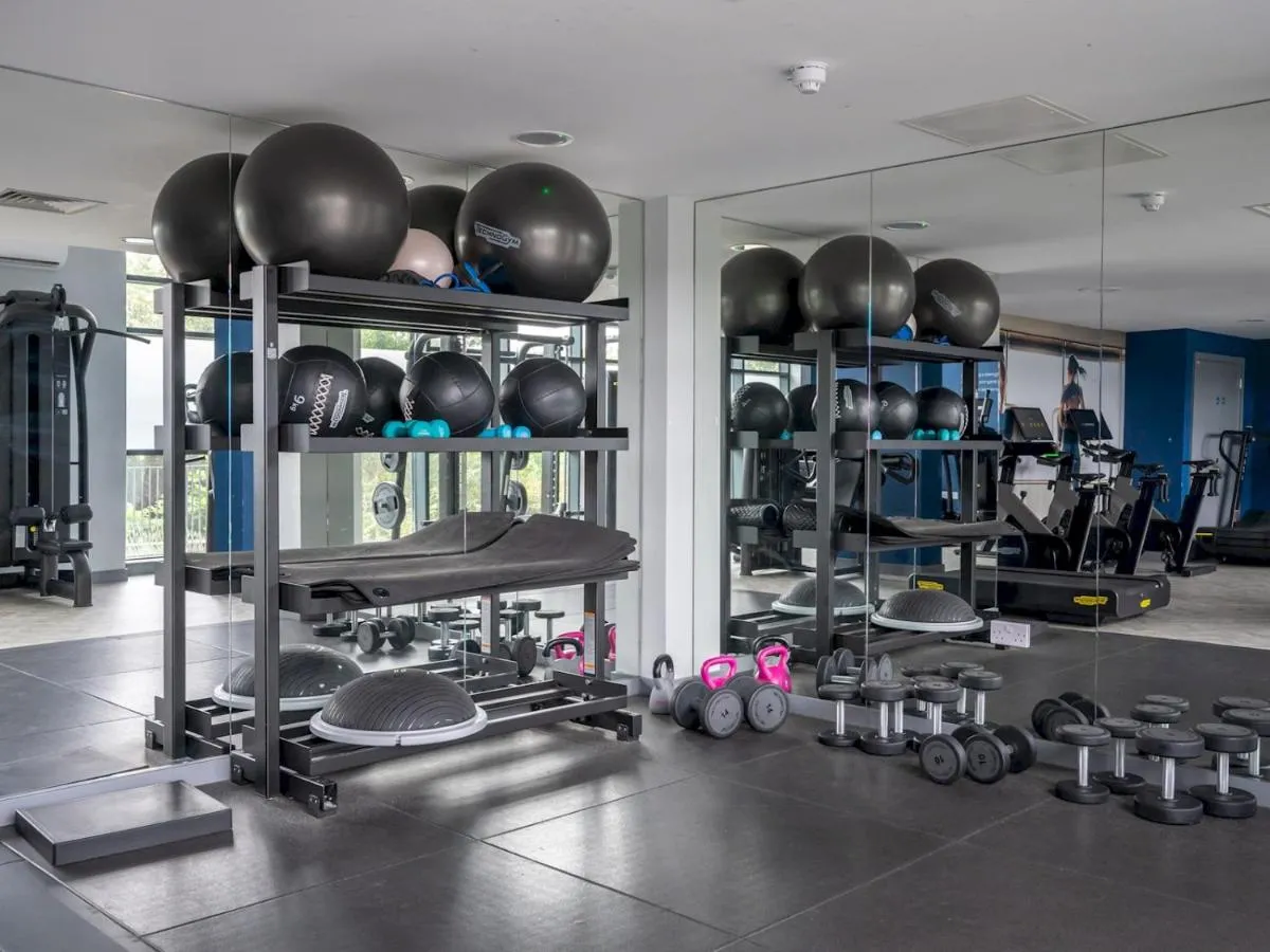 Image 5 of Pass the Keys 2 Bed Beckenham apartment w 24h Gym and Work Hub