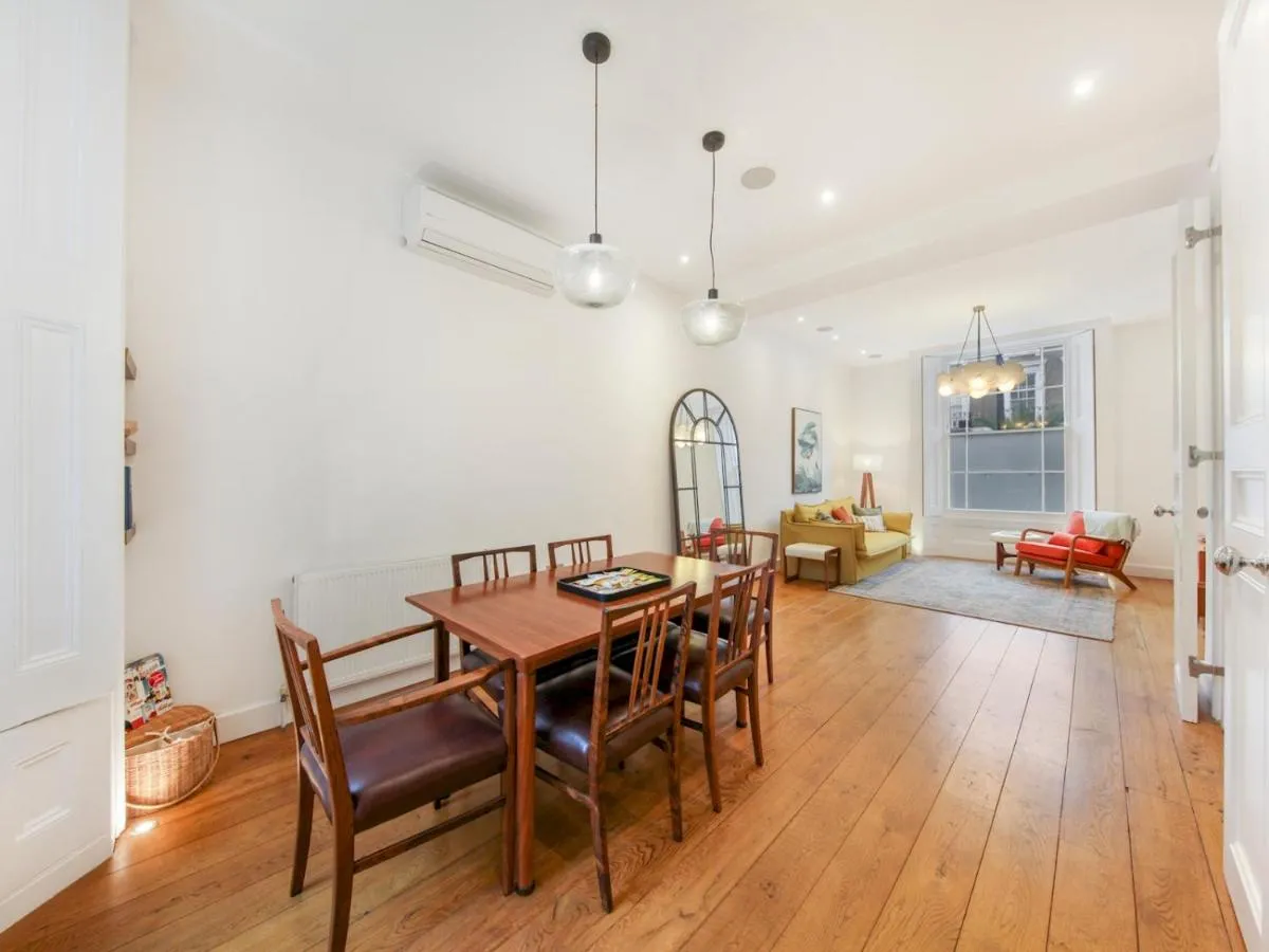 Image 4 of Pass the Keys Elegant Apartment in Trendy Primrose Hill