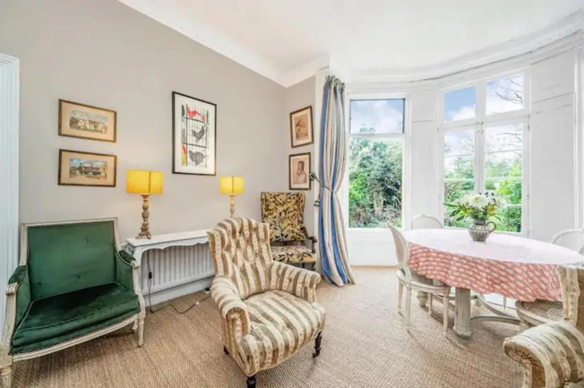 Image 4 of Pass the Keys Exquisite Flat – Ten minutes to Central London