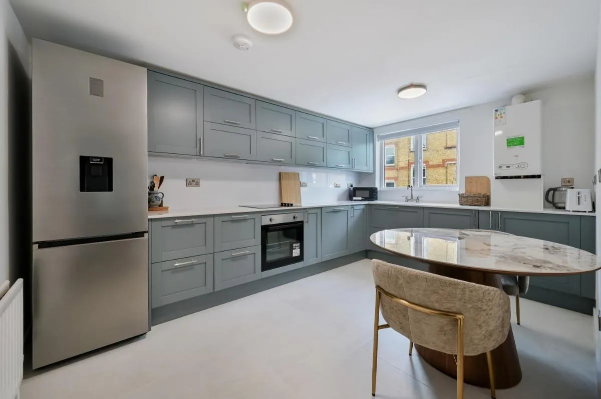 Image 3 of Peaceful and modern flat Camden