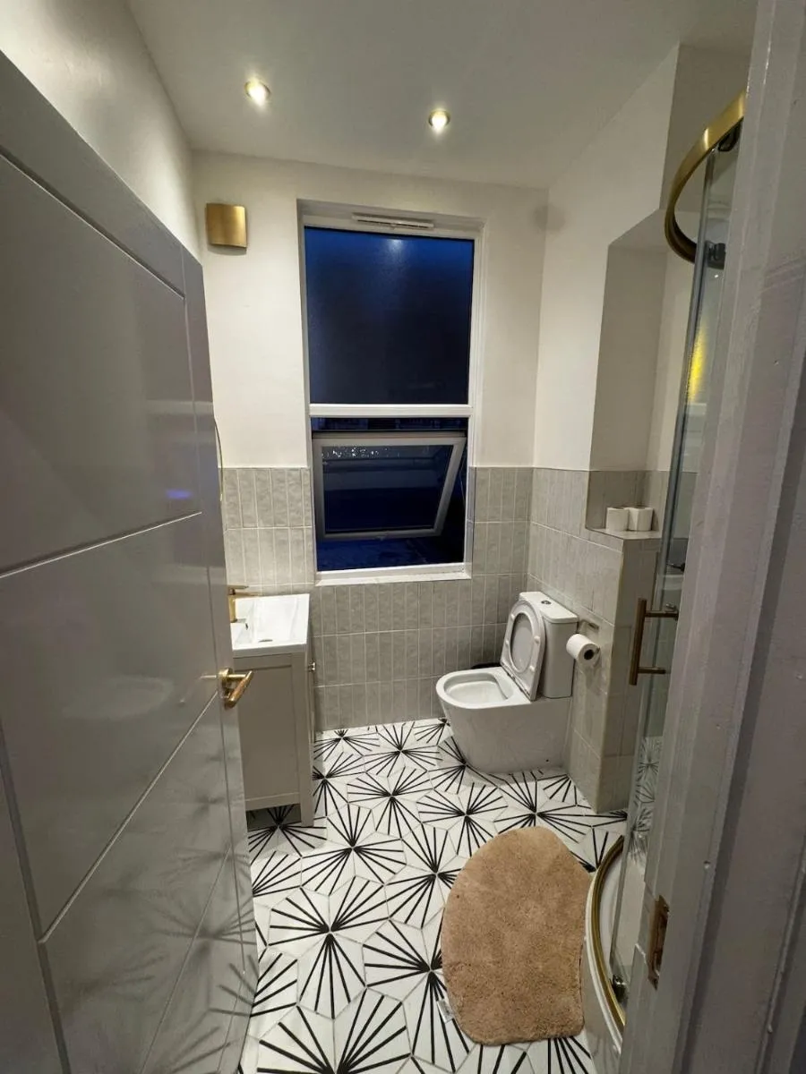 Image 3 of Peckham Haven