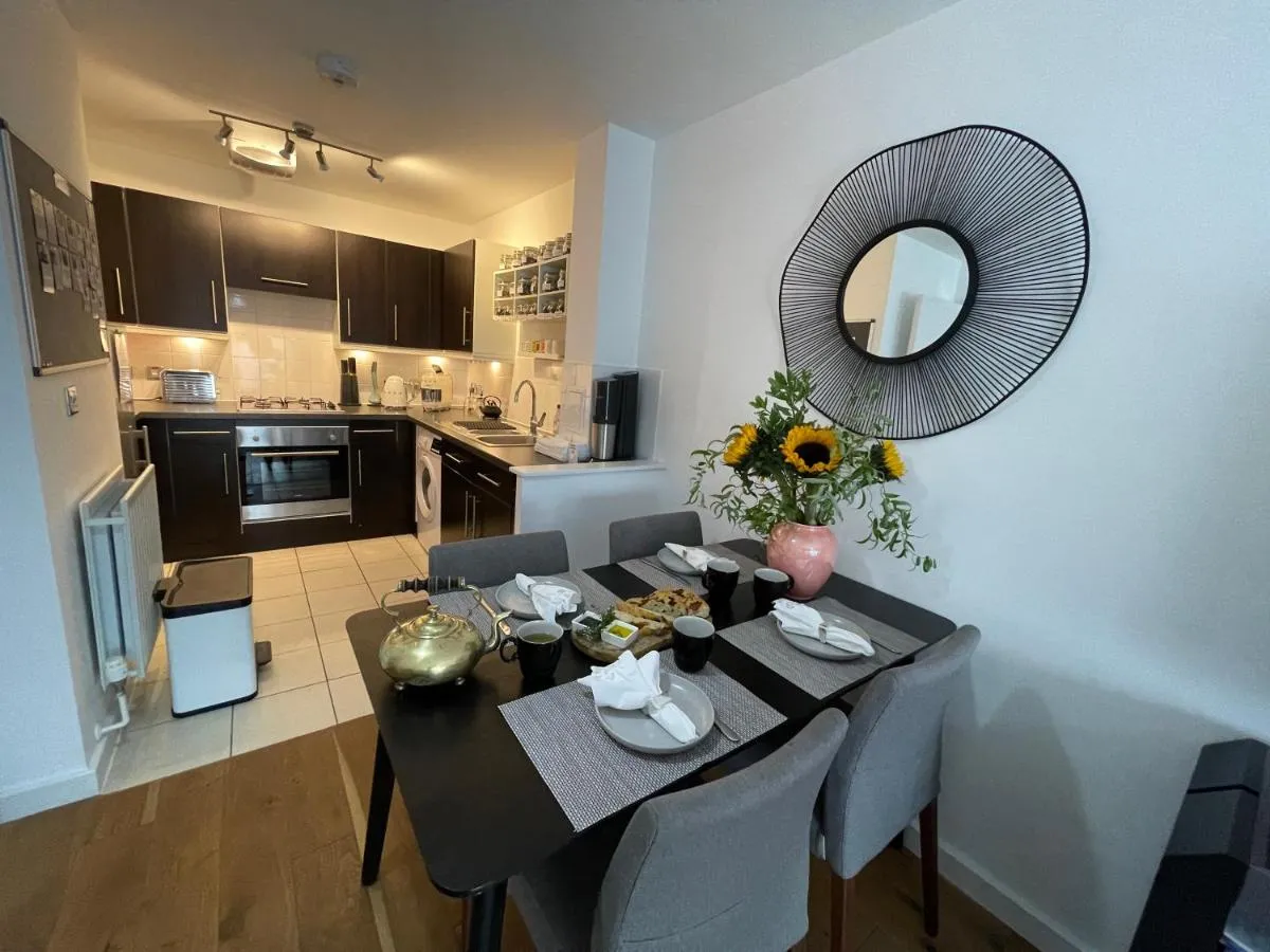 Image 4 of Peloton Organic Health Apartment in Angel, Old Street, Islington