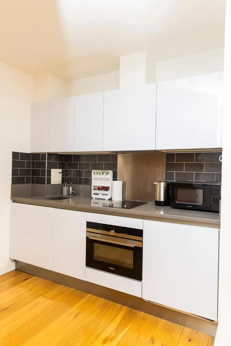 Image 5 of Peninsula Life- Stylish Greenwich 1bed Flat