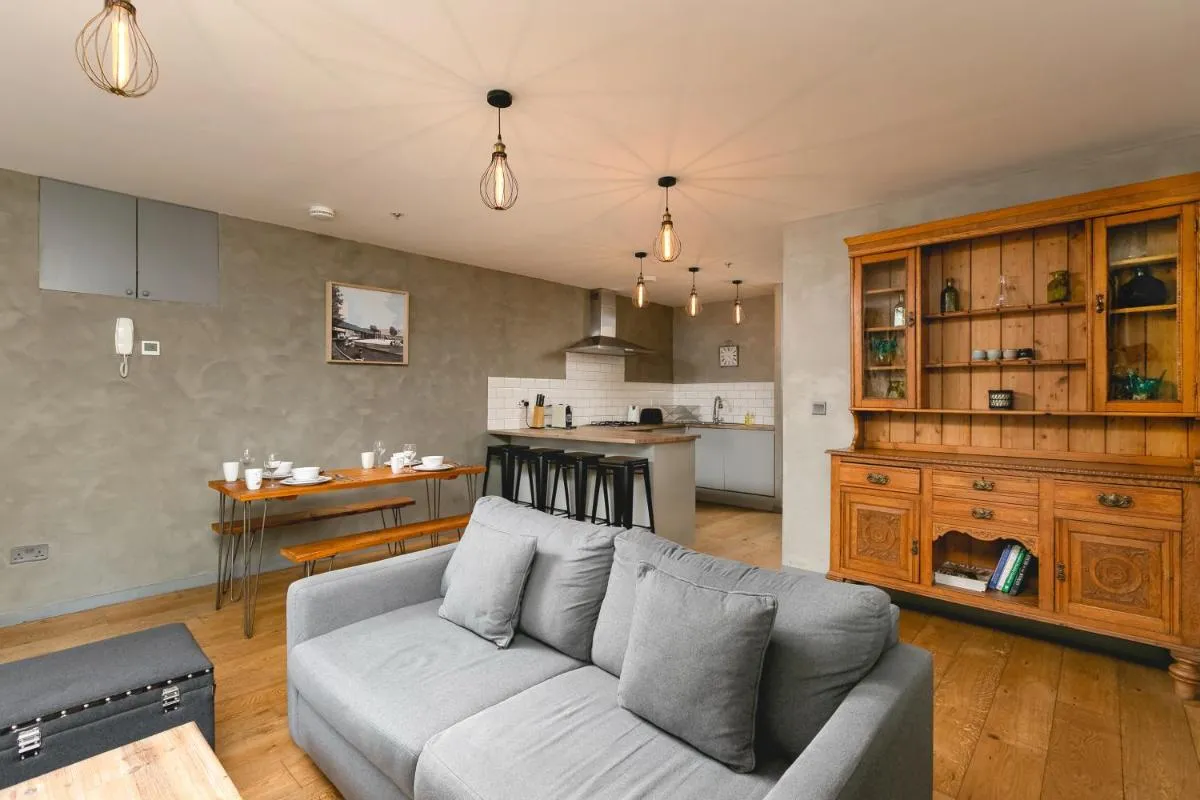 Image 4 of PenthouseStays nr Notting Hill – Luxury 2 Bedroom King Bed Apartment – near Portobello Road