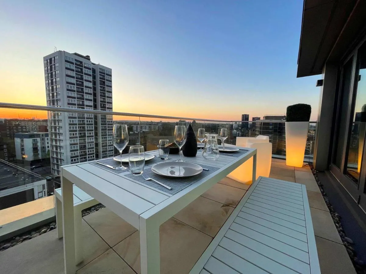 Image 5 of Penthouse Apartment in the Heart of London
