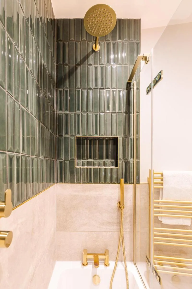 Image 4 of Penthouse Peaceful 2 Bed Fulham West Kensington