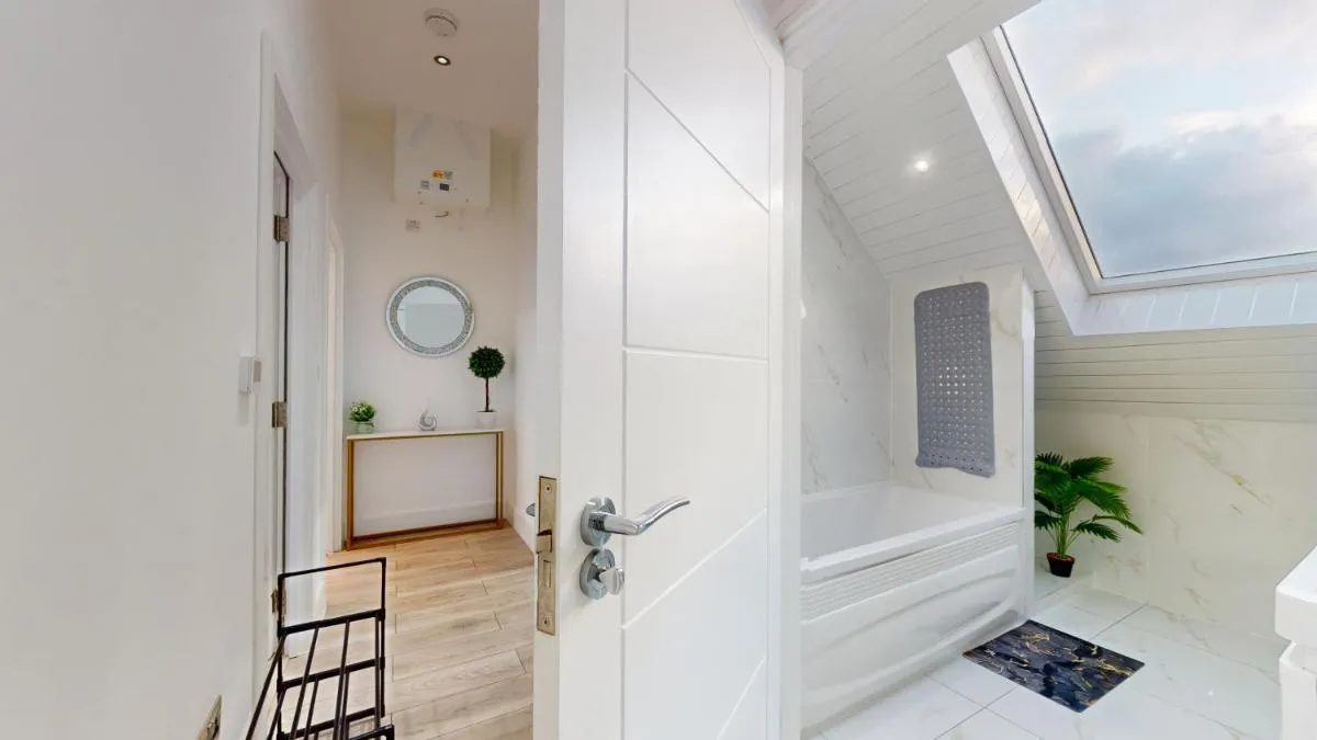 Image 3 of Penthouse Style Apartment