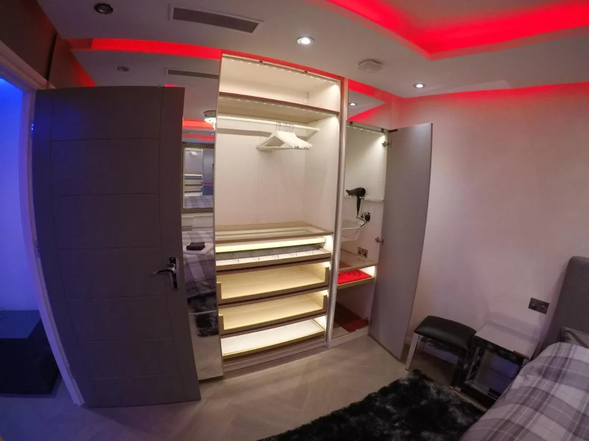 Image 4 of Perfect Central London Base