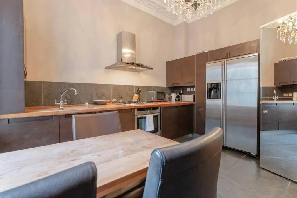 Image 4 of Perfect family apartment in South Kensington