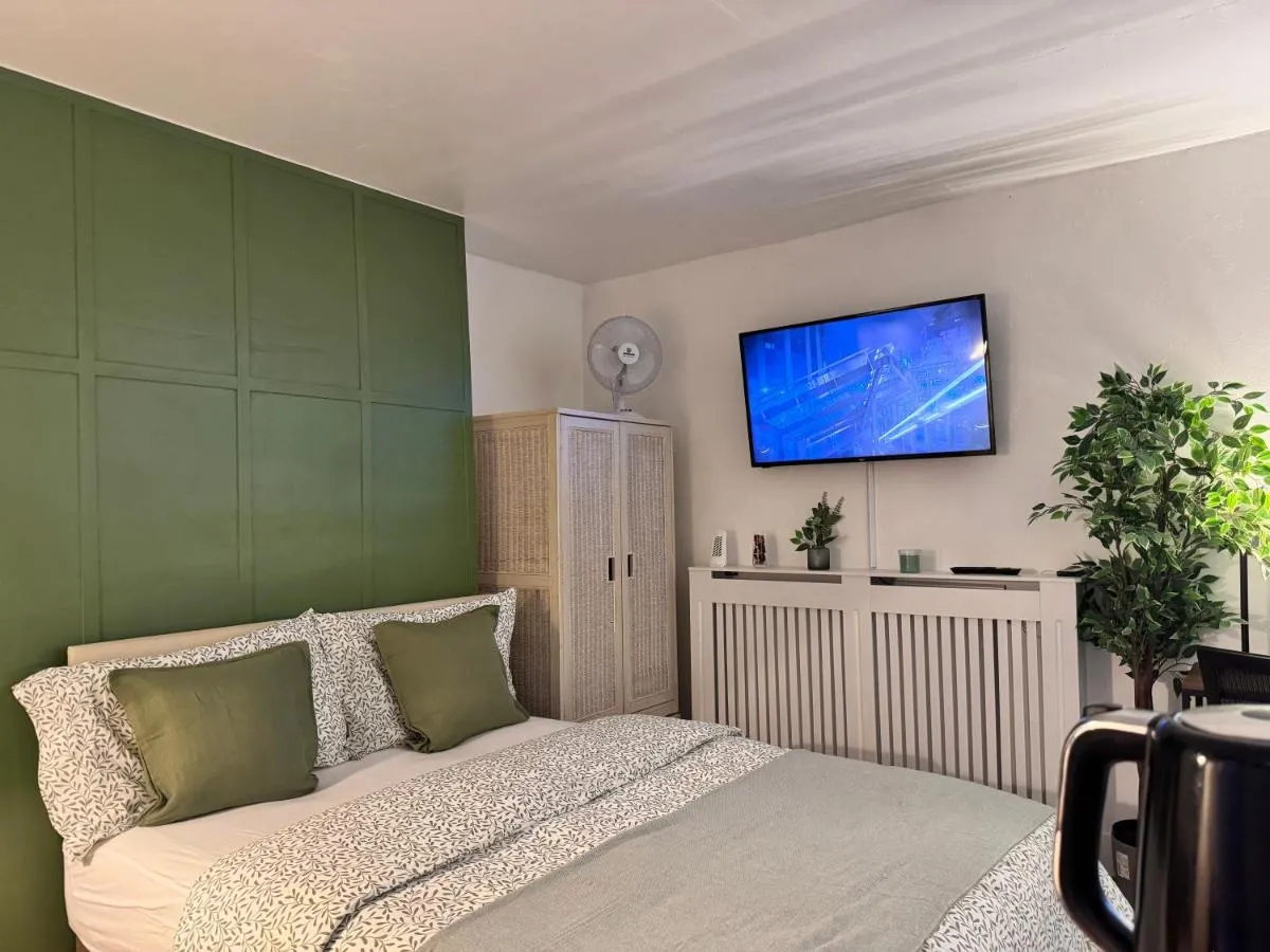 Image 5 of Perfectly located Studio in Vibrant Finsbury Park