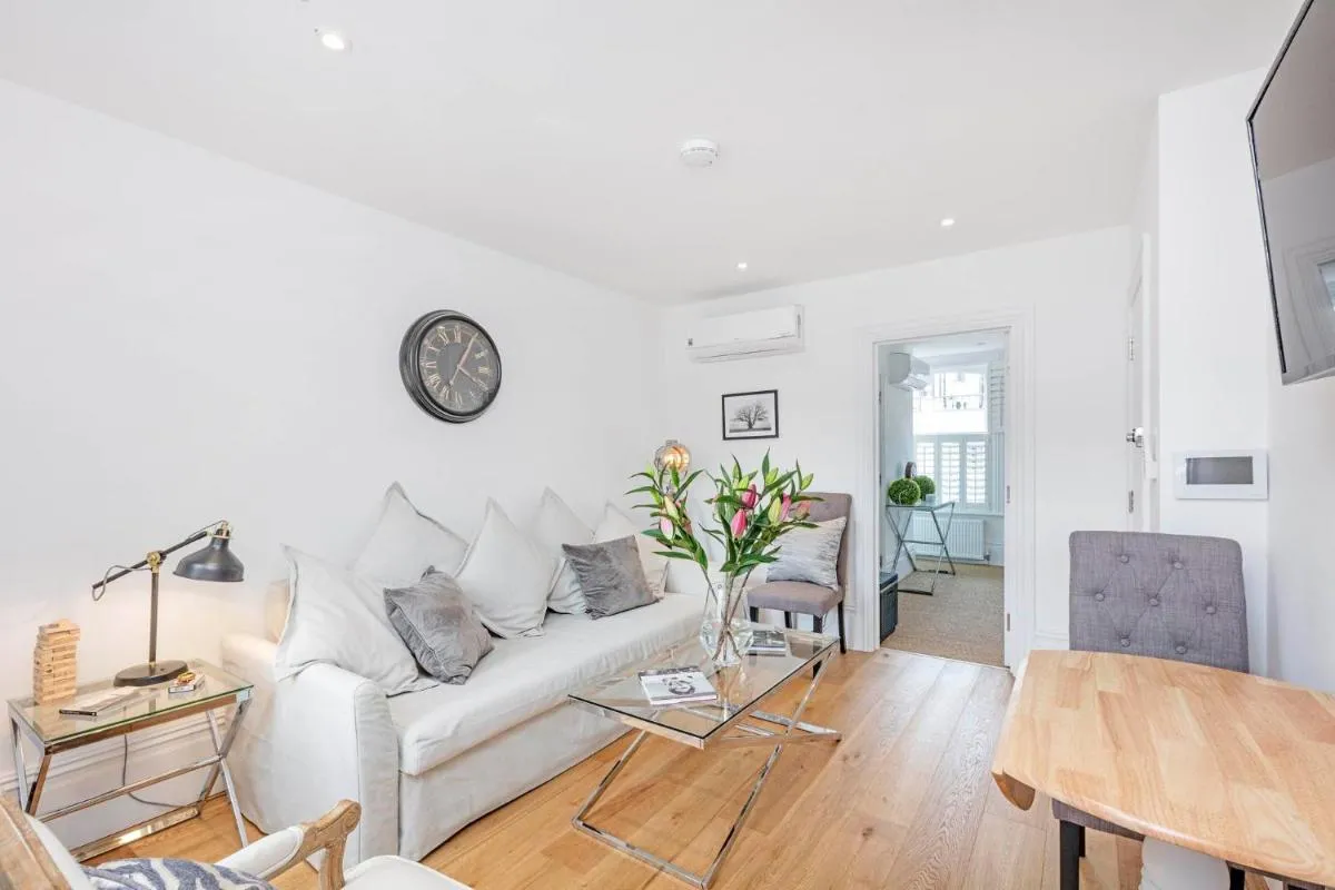 Image 5 of Pet-Friendly Fulham 1-Bed Apt 2 Mins to Tube