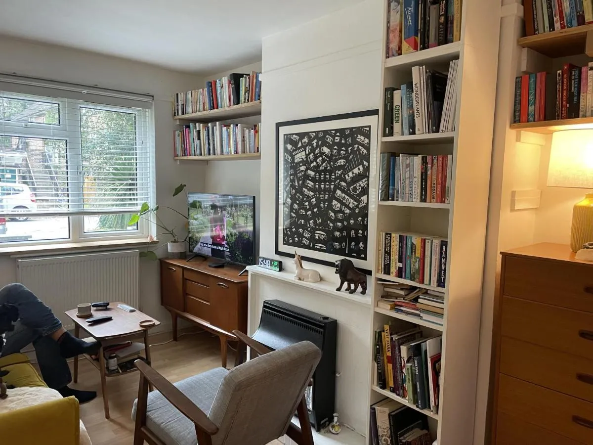 Image 5 of Pet Friendly 1Bed Studio with Free Parking