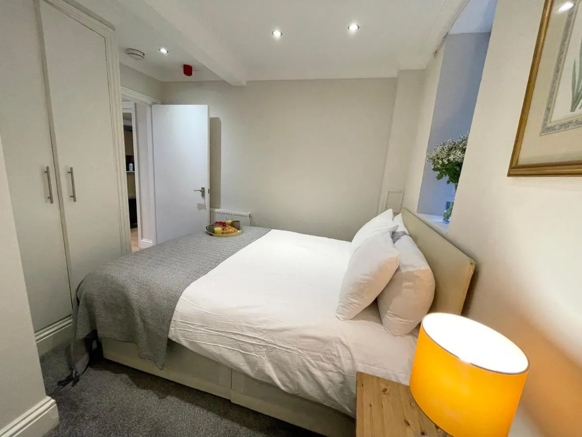Image 3 of Pimlico Apartment