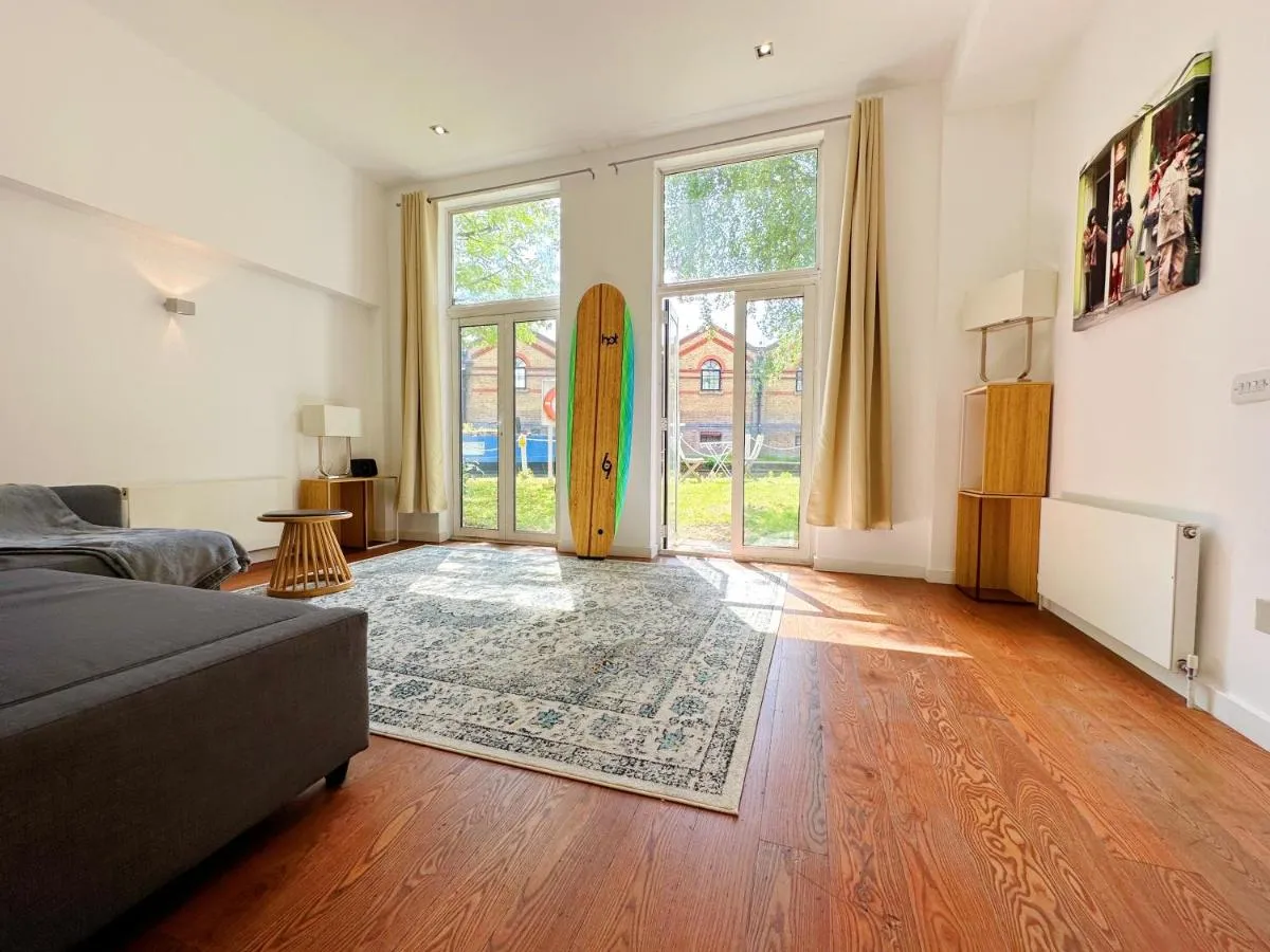 Image 5 of Portobello Dock Canalside Apartment