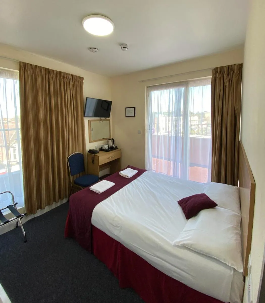 Image 4 of PremierLux Serviced Apartments
