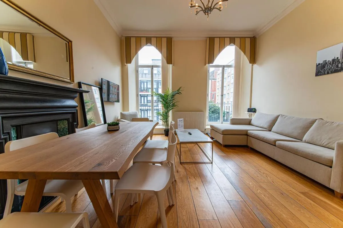 Image 5 of Premium 3BR-3BA in Prestigious Bloomsbury