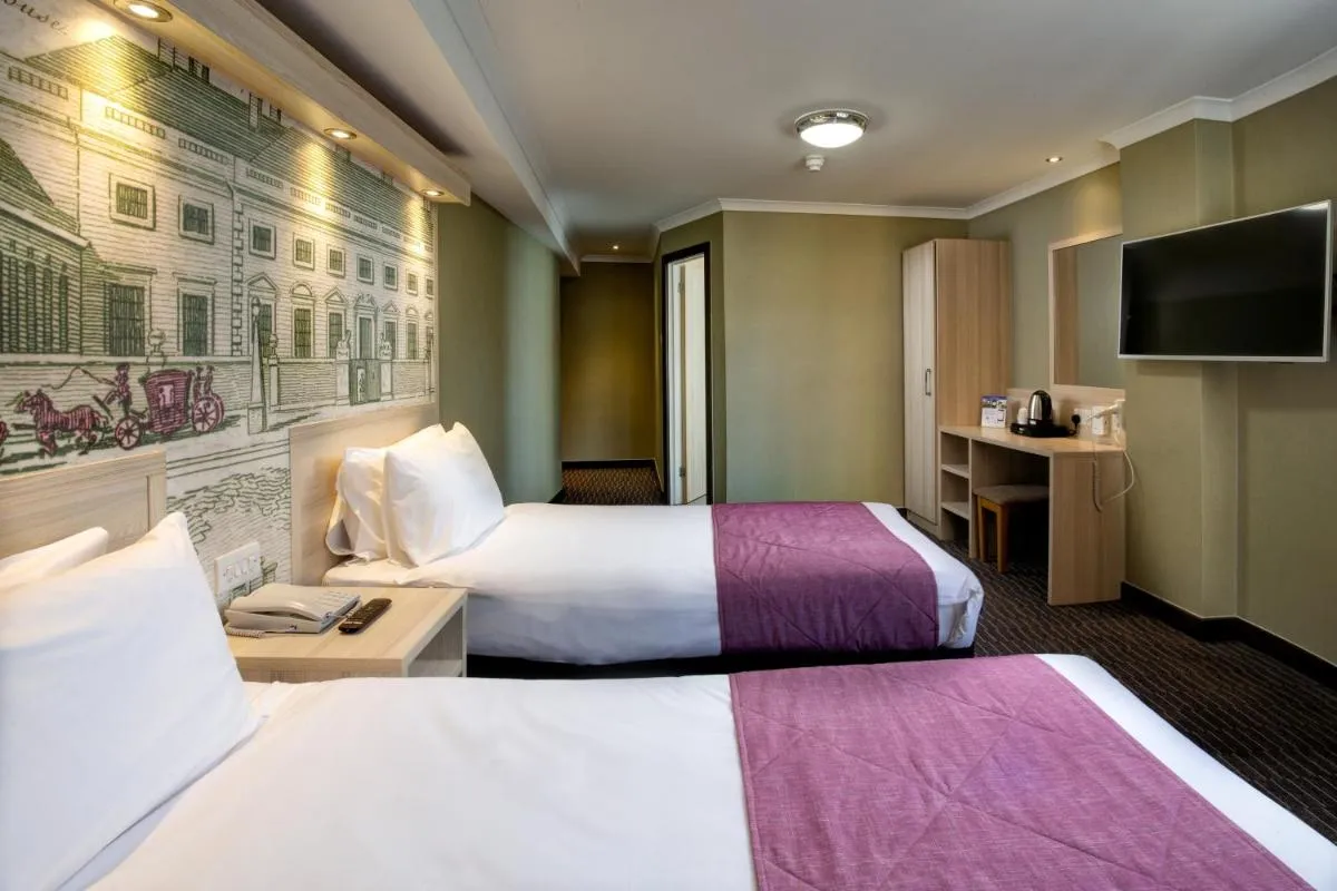 Image 4 of President Hotel