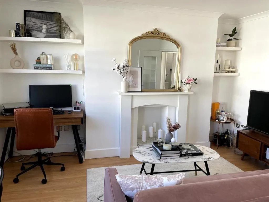 Image 1 of Pretty Apartment in Notting Hill – 1 min from tube