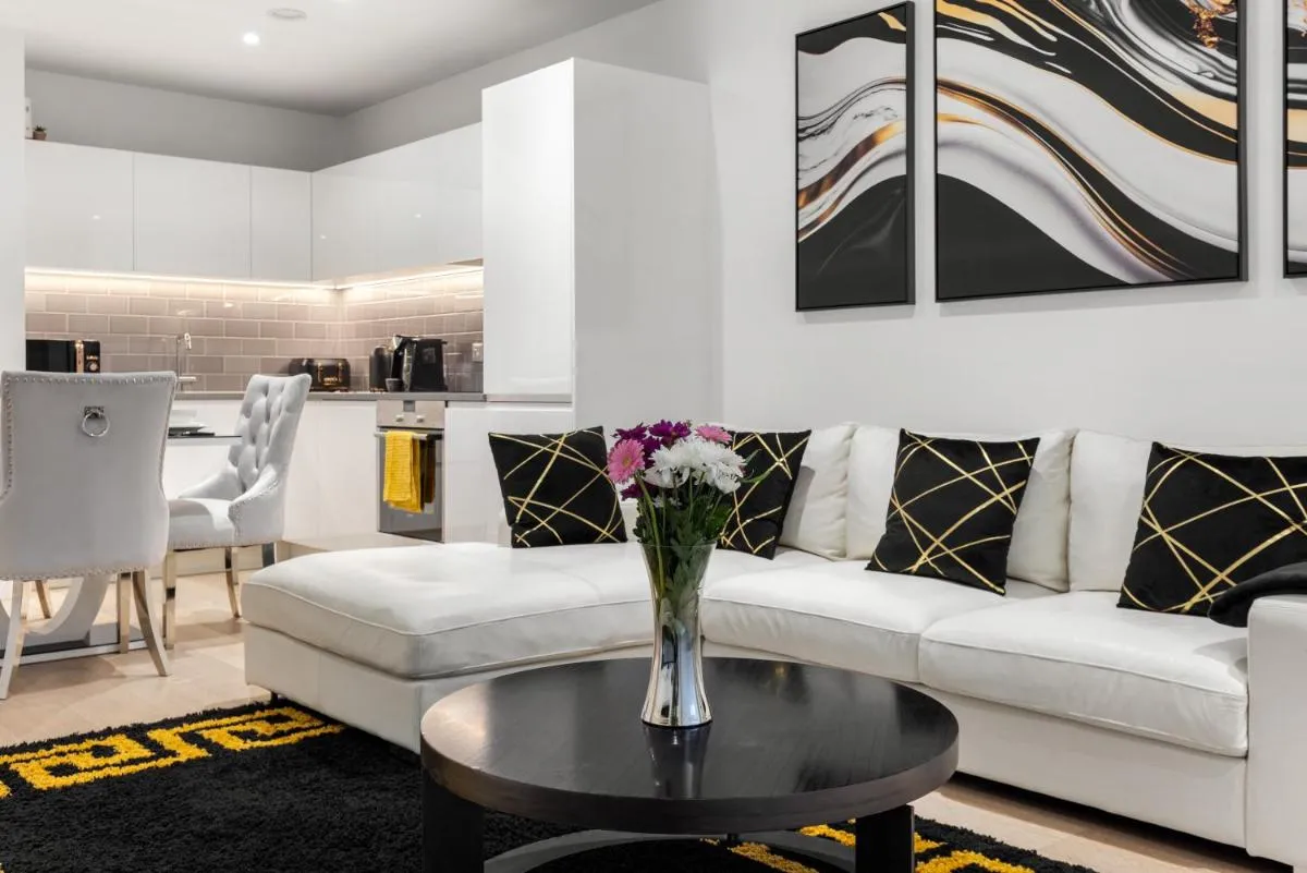 Image 4 of Prime Home