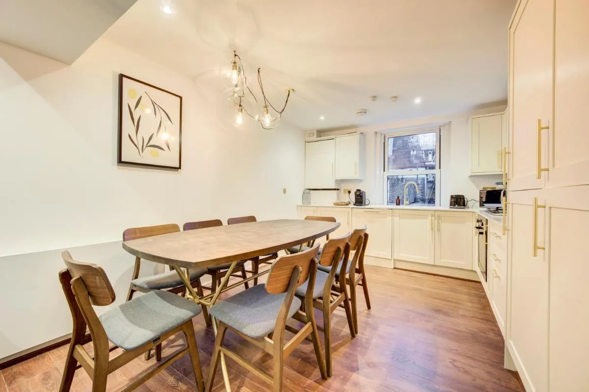 Image 4 of Prime Location Marylebone 4 Bed Designer Flat