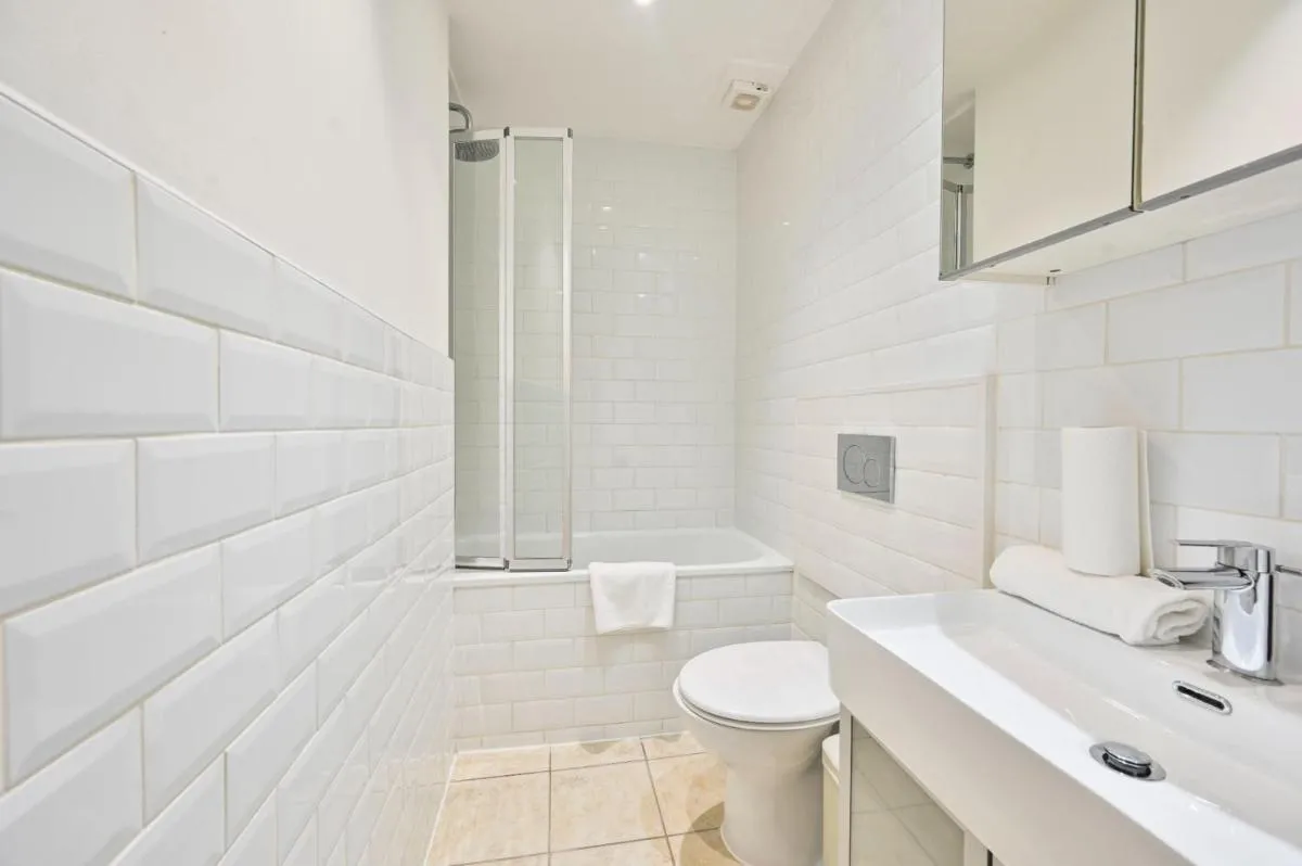 Image 3 of Prime Location Marylebone Baker St Apartment