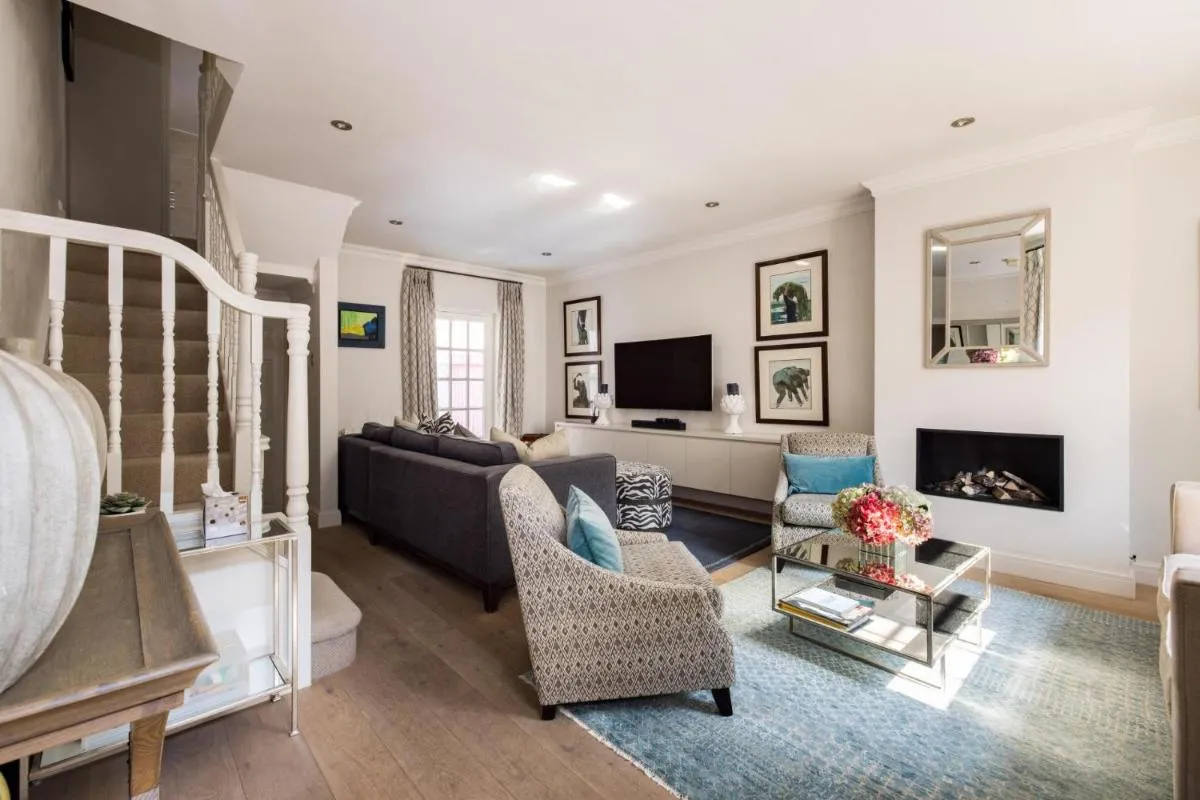 Image 5 of Prince Luxe – 4 Bedroom House in Chelsea