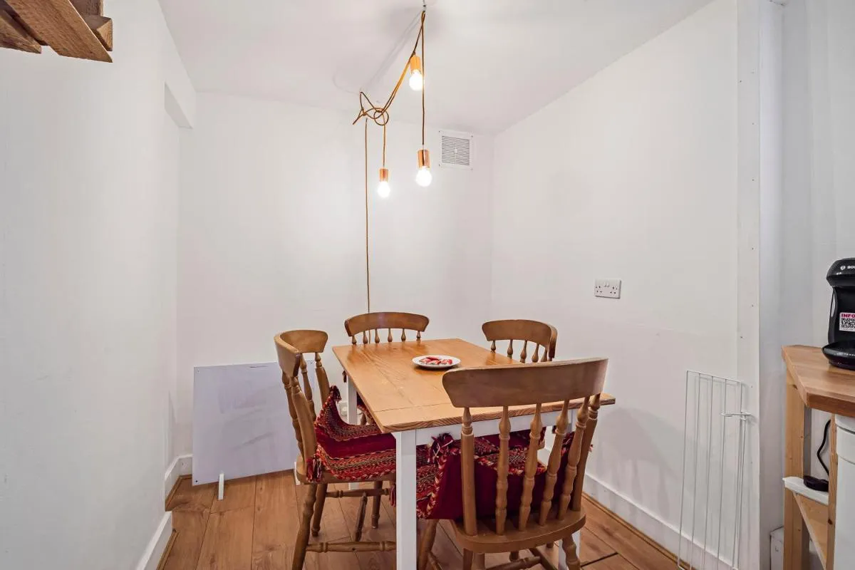 Image 5 of Private Garden Apartment by Tulse Hill Station – Pass the Keys