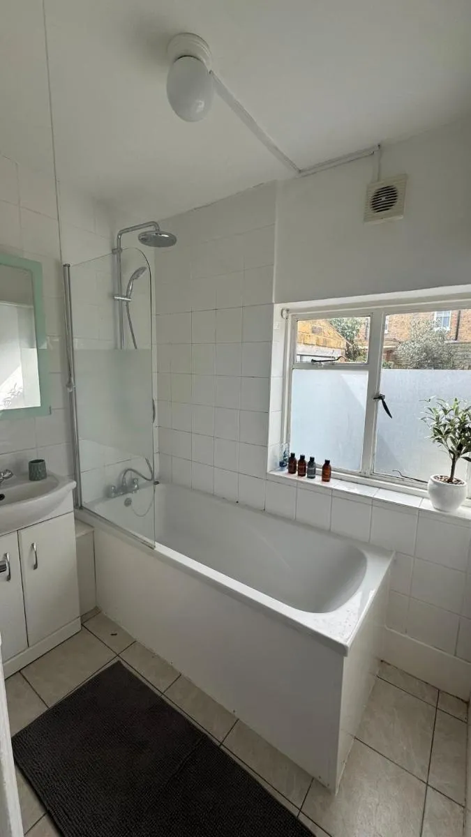 Image 3 of Private One Bedroom Apartment & Garden