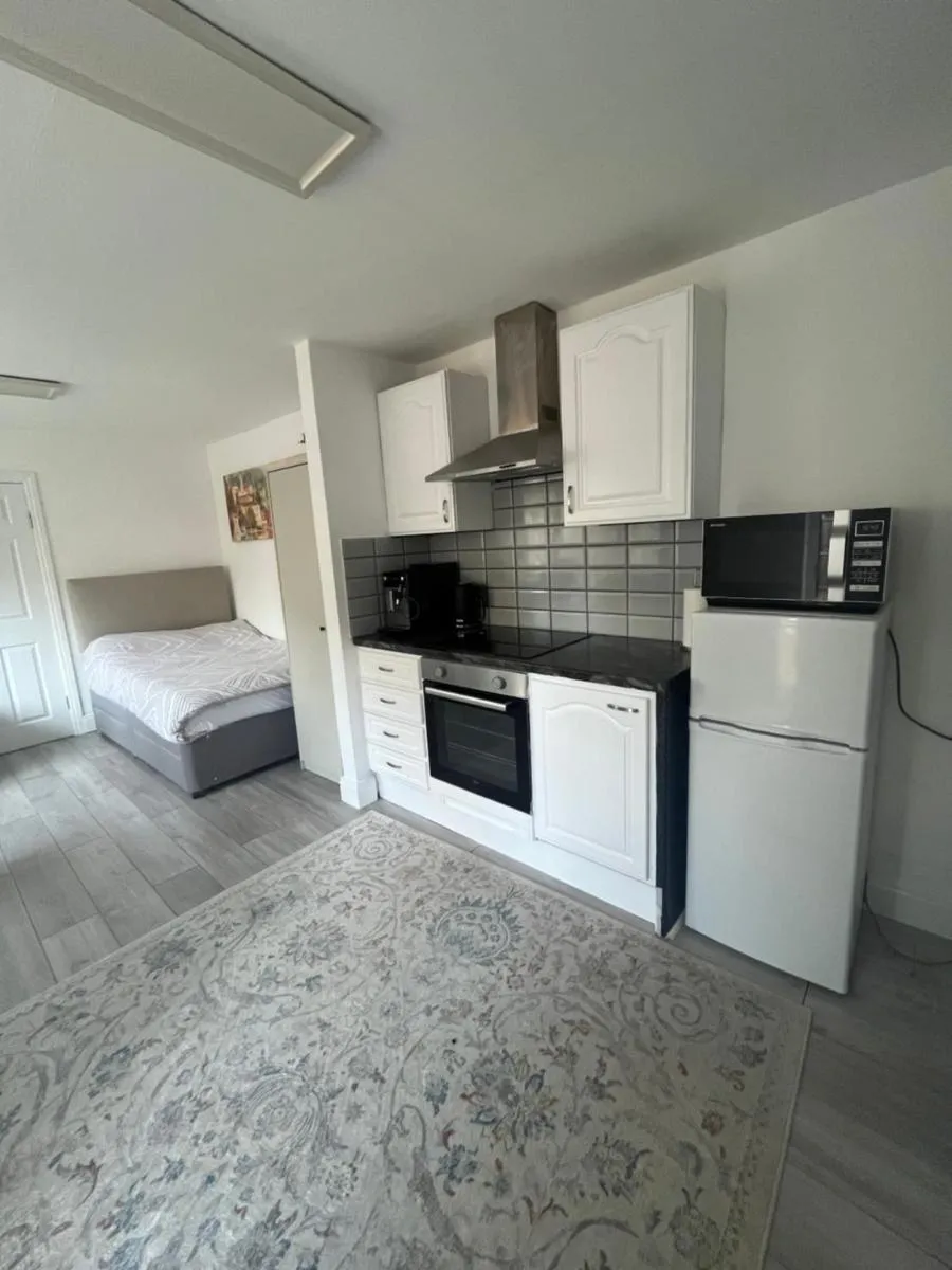 Image 4 of Private Studio Flat in Harrow