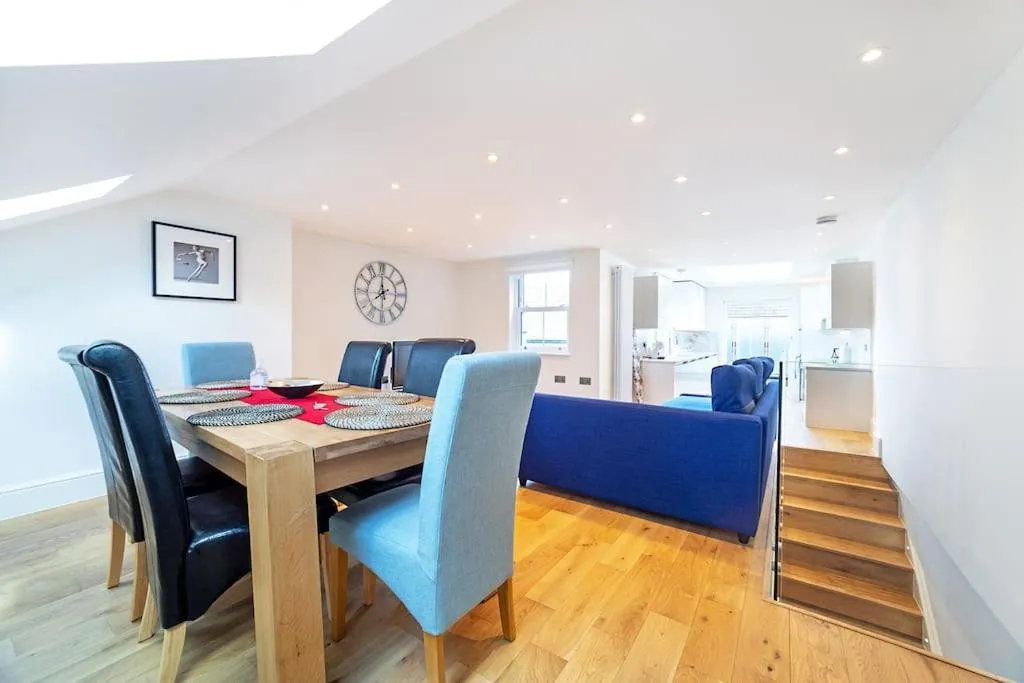 Image 1 of Private Terrace Fulham 3 Bed 2 Baths