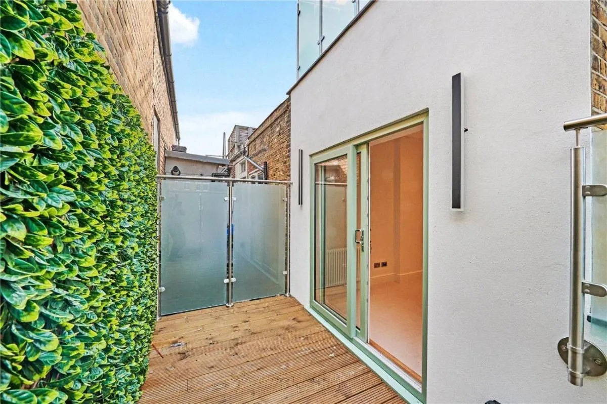 Image 5 of Private Terrace Fulham 3 Bed 2 Baths