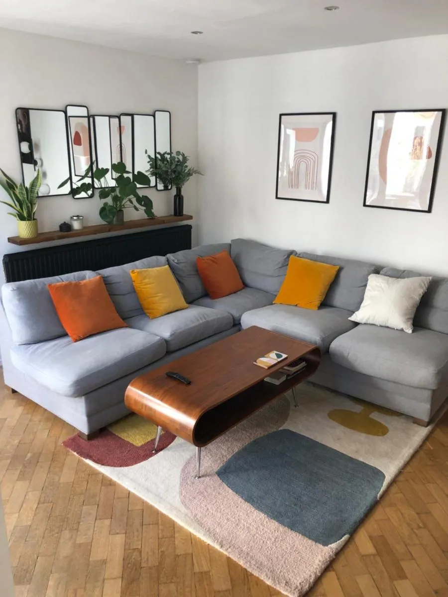 Image 3 of Quiet 3 Bedroom House in Central London!