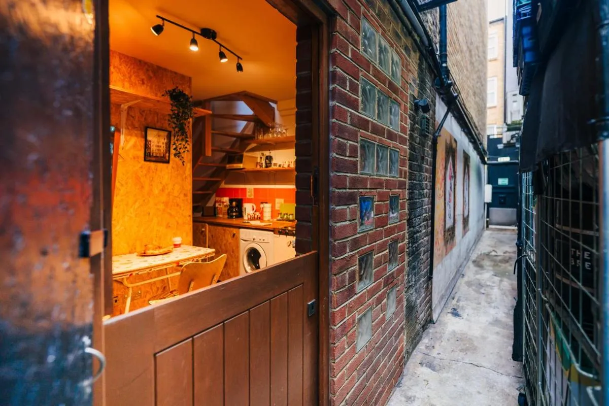 Image 3 of Quirky and Cosy Soho Stables House