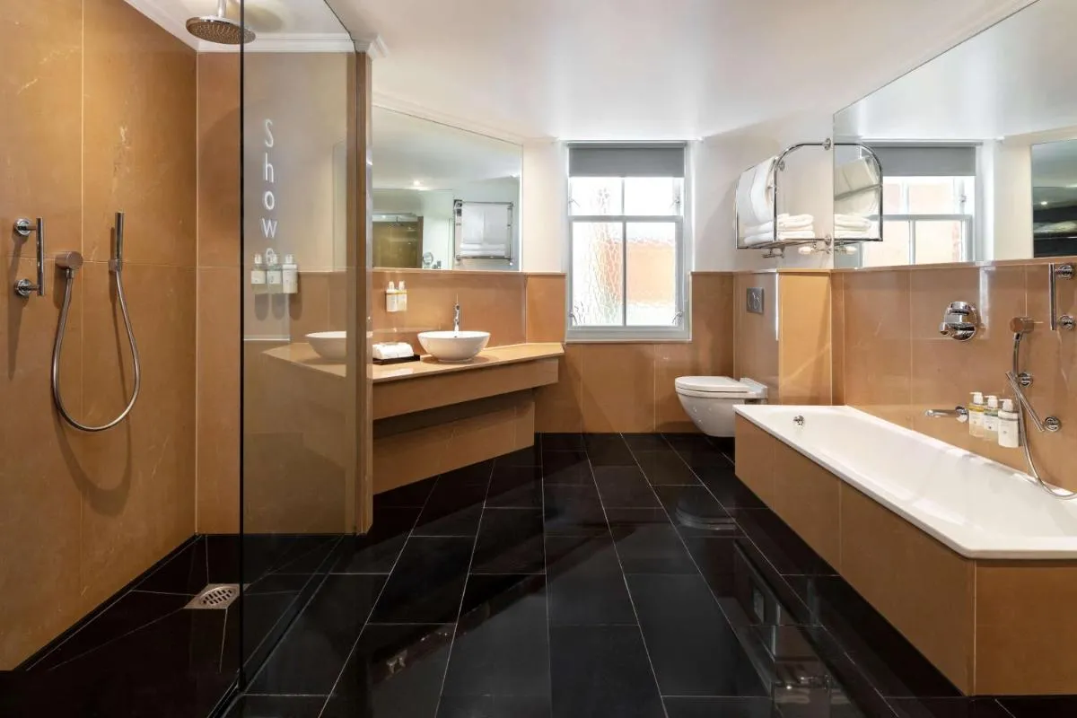 Image 3 of Radisson Blu Hotel, London Bloomsbury
