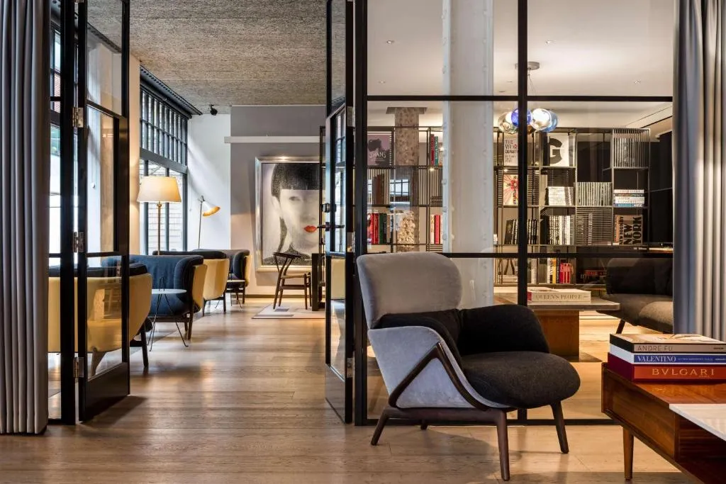 Image 1 of Radisson Blu Hotel, London Mercer Street