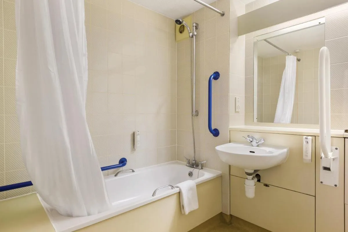 Image 3 of Ramada London South Mimms
