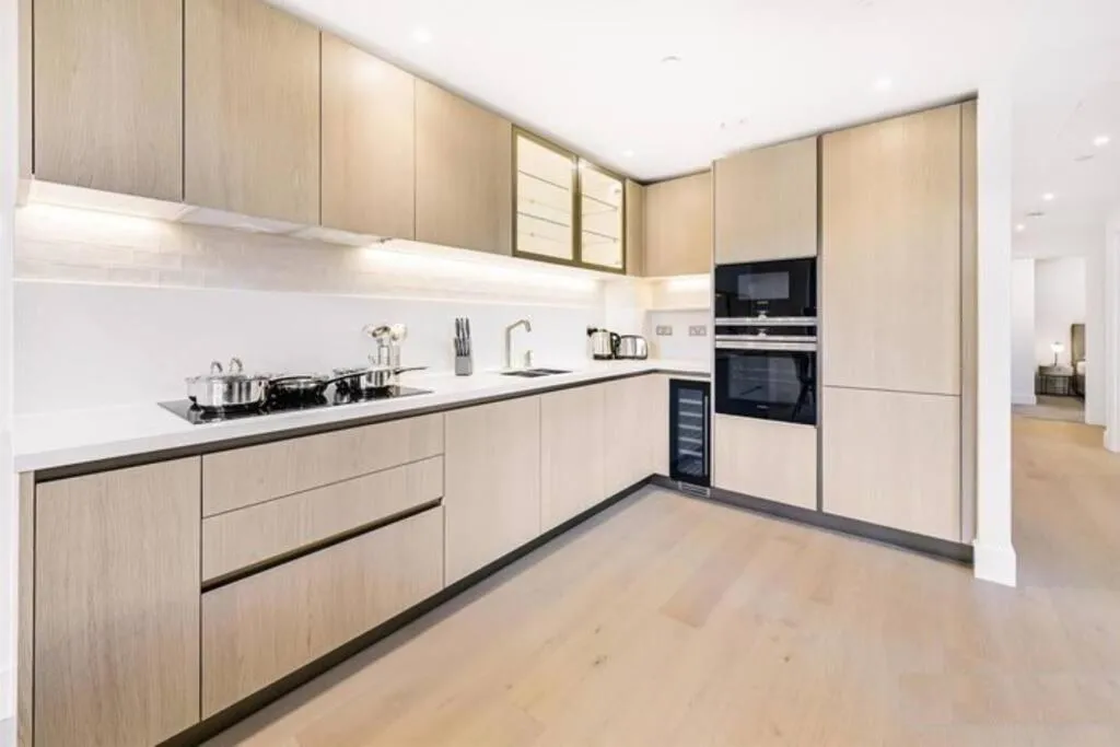 Image 4 of Rare Find – Luxury Central Apartment